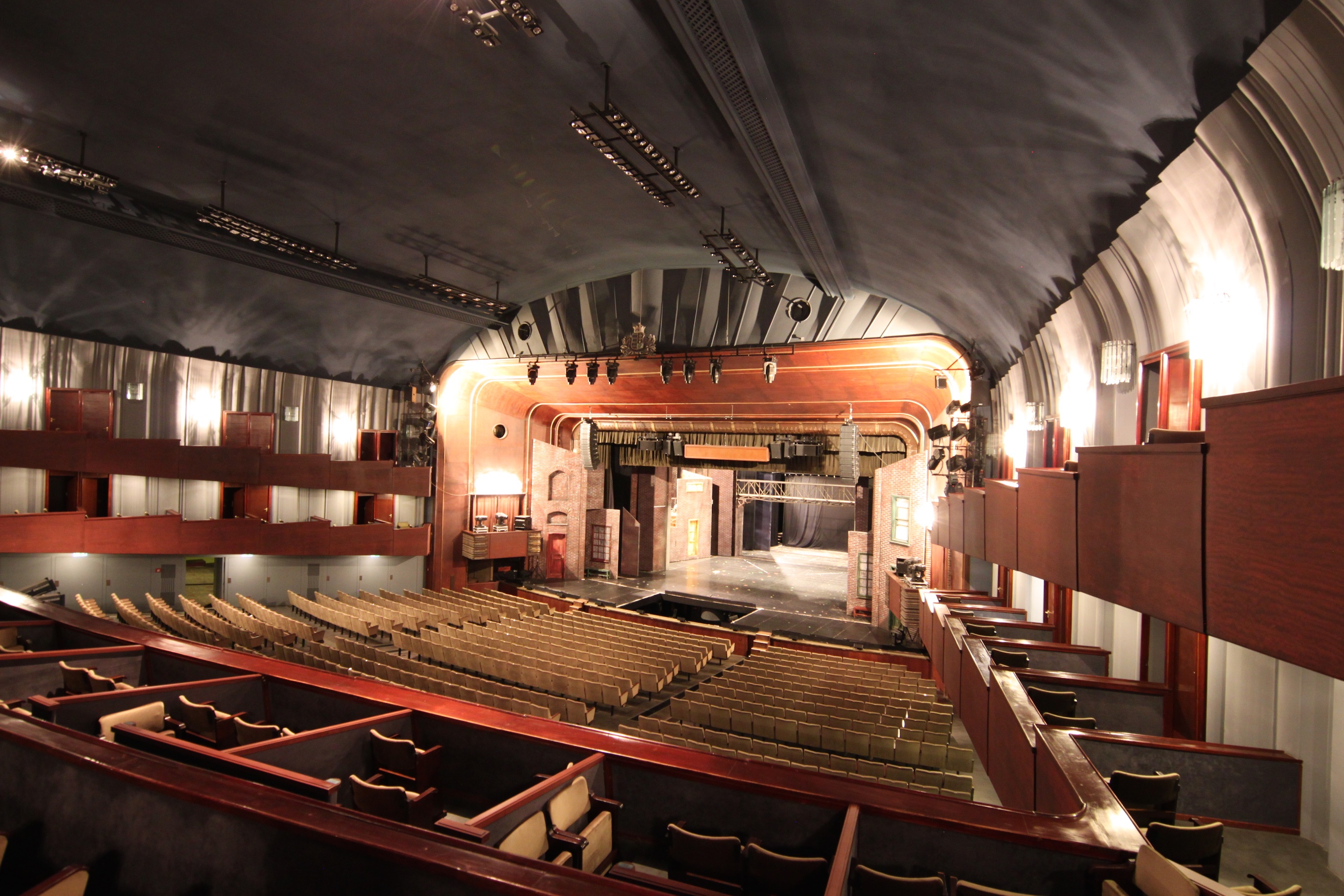 Theatre main