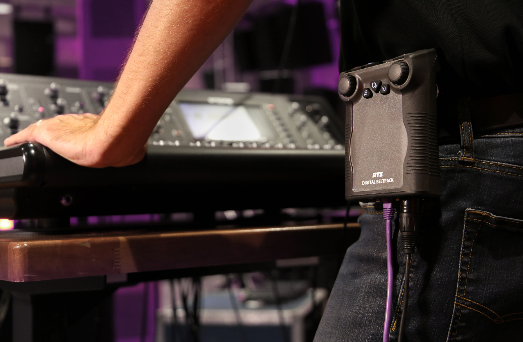 Digital Beltpack toes the Partyline - Installation
