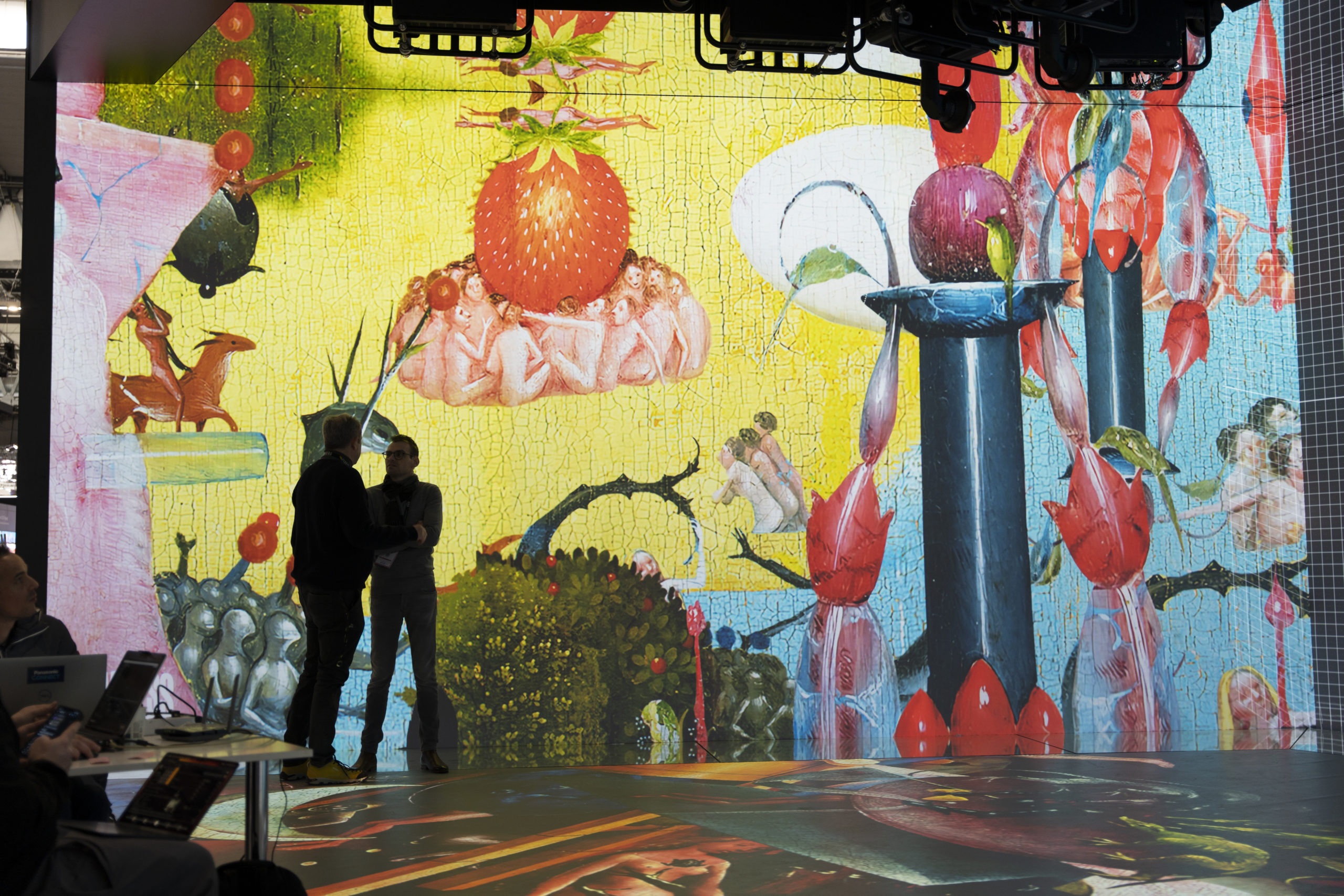 ise-daily-highlights-of-ise-s-first-winter-barcelona-event-installation