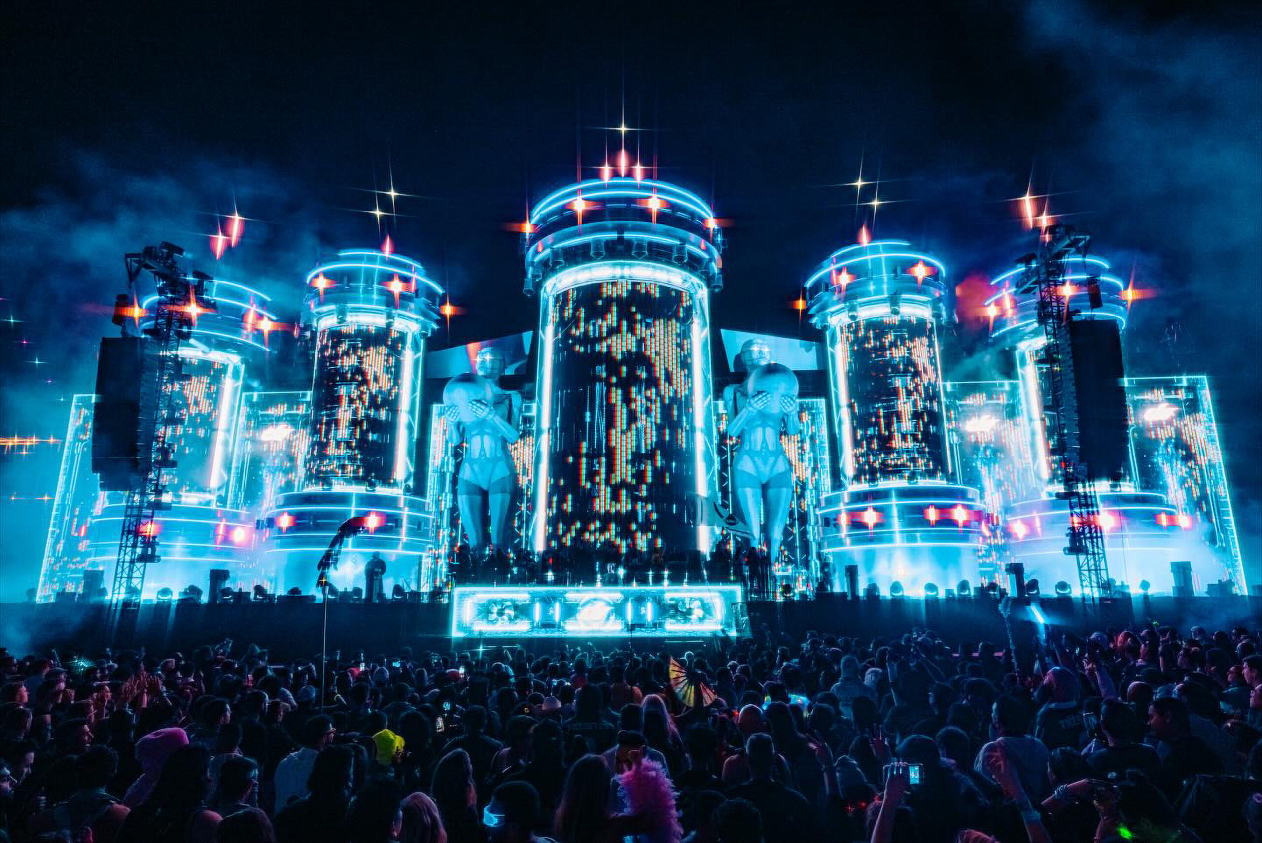 PK Sound system deployed at trance music festival, California