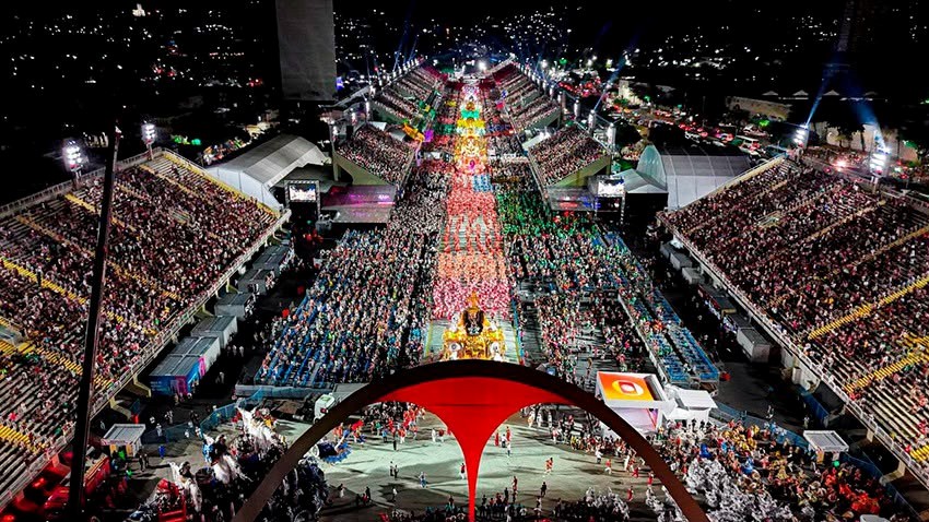 Clear-Com trials cellular intercom at Rio Carnival - Installation